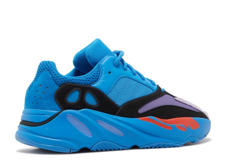 Yeezy Boost 700 Hi-res Blue Réplica