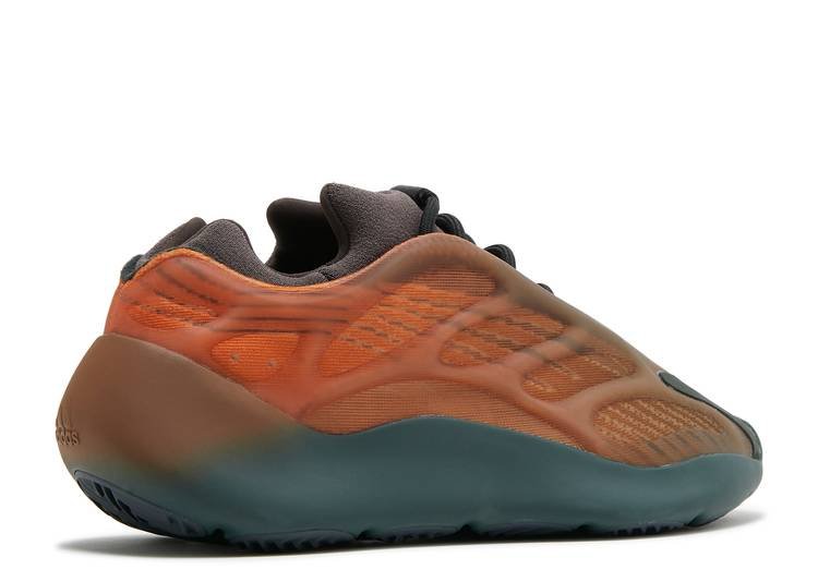 Yeezy 700 V3 Copper Fade Réplica