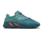 Yeezy Boost 700 Faded Azure Réplica