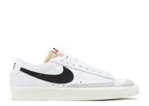 BLAZER LOW 77' VINTAGE 'WHITE BLACK'