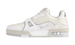 LOUIS VUITTON TRAINER SNEAKER WHITE CREAM