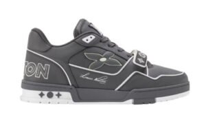 LOUIS VUITTON TRAINER SNEAKER GREY