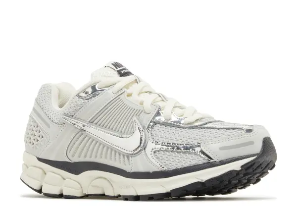 Nike Vomero 5 Chrome Réplica