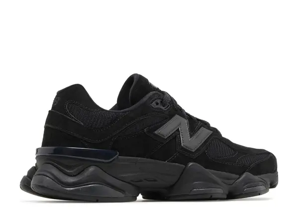 NEW BALANCE 9060 'TRIPLE BLACK SUEDE' - Imagen 3