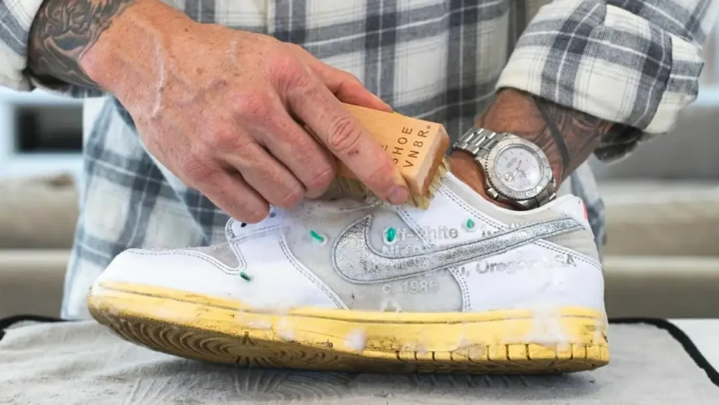 zapatillas réplica antes de la limpieza