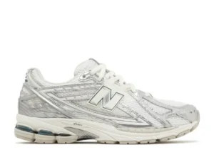 NEW BALANCE 1906 'SILVER METALLIC CREAM'