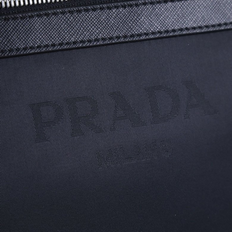 BOLSO MESSENGER PRADA - Imagen 6