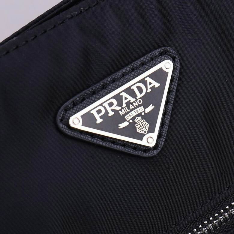 BOLSO MESSENGER PRADA - Imagen 7