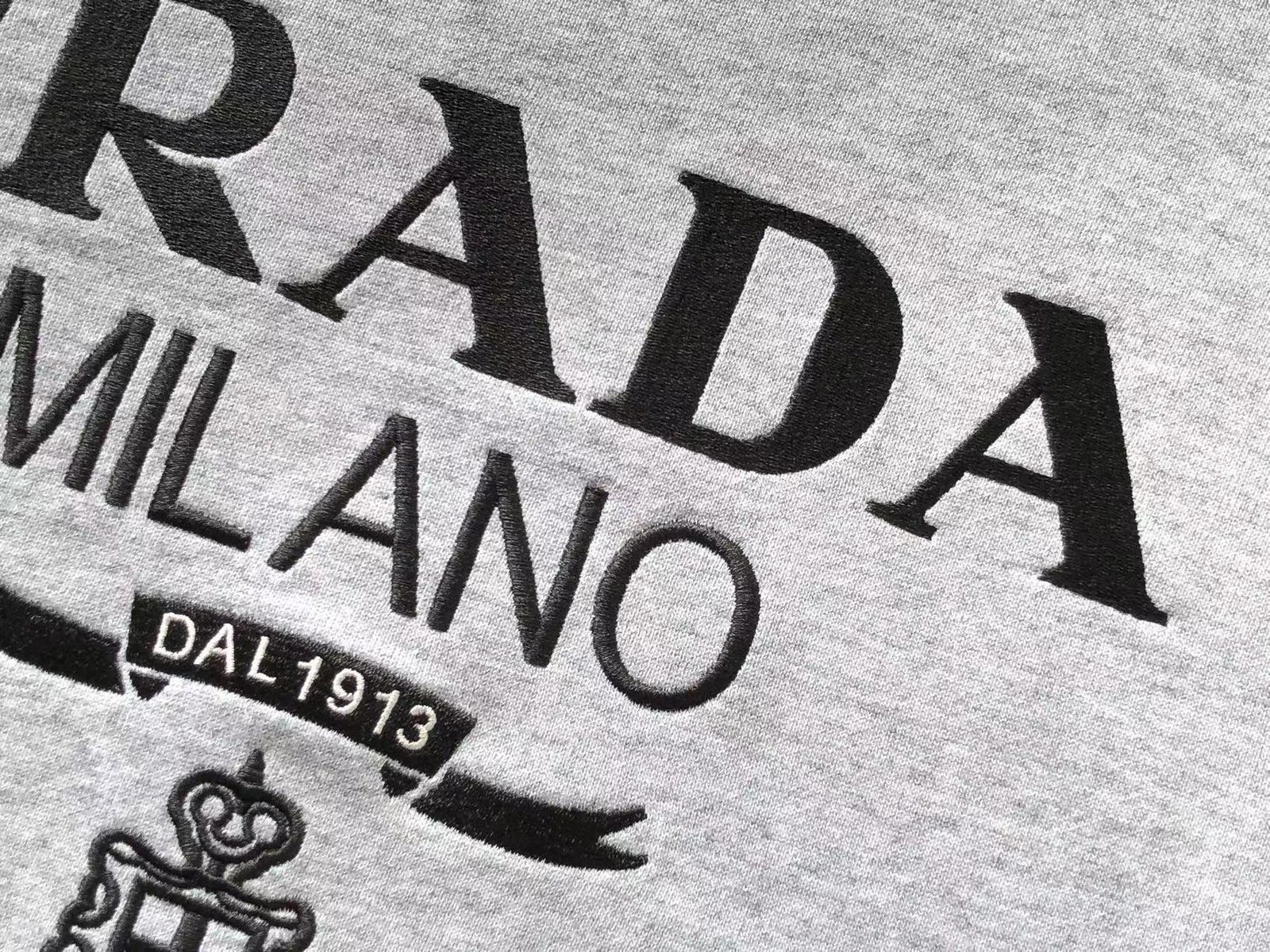 SUDADERA PRADA - Imagen 4