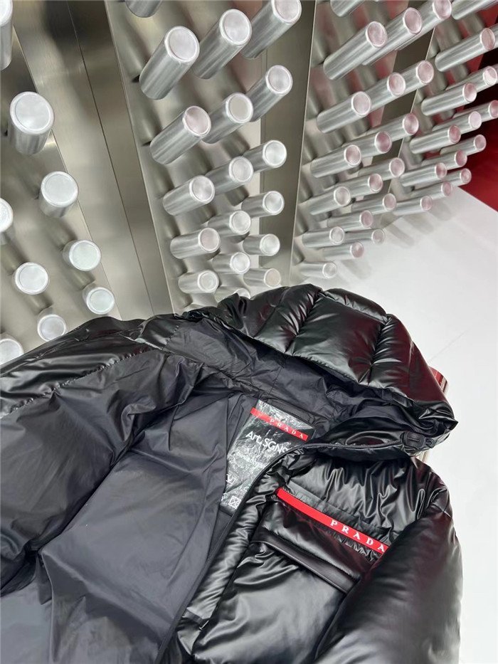CHAQUETÓN PRADA - Imagen 10
