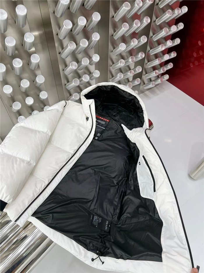 CHAQUETÓN PRADA - Imagen 16