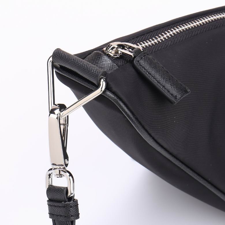 BOLSO MESSENGER PRADA - Imagen 3