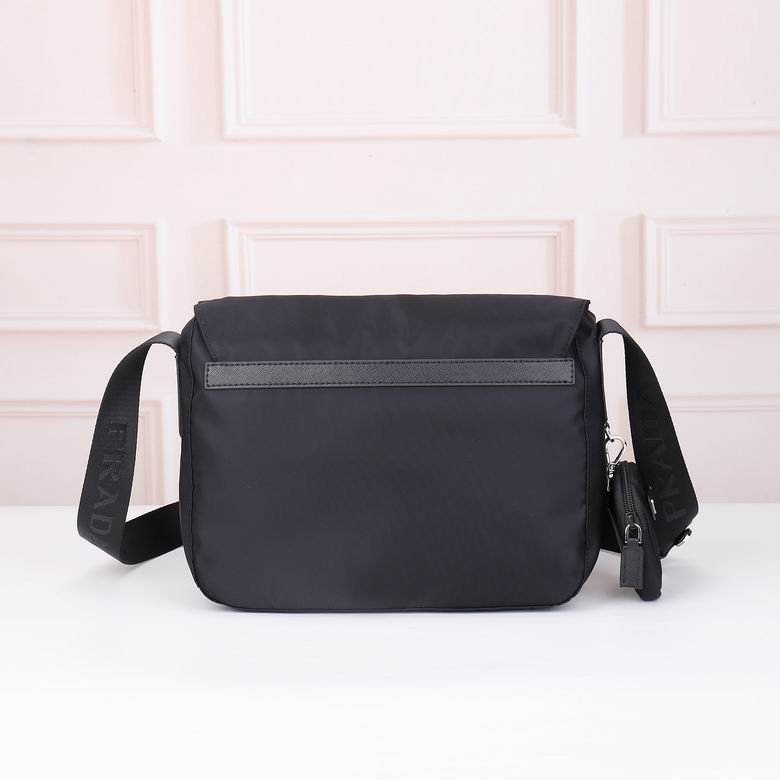 BOLSO MESSENGER PRADA - Imagen 9