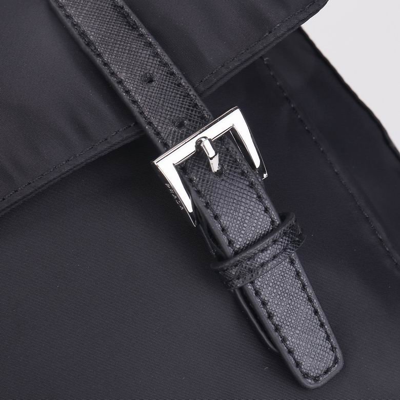 BOLSO MESSENGER PRADA - Imagen 7
