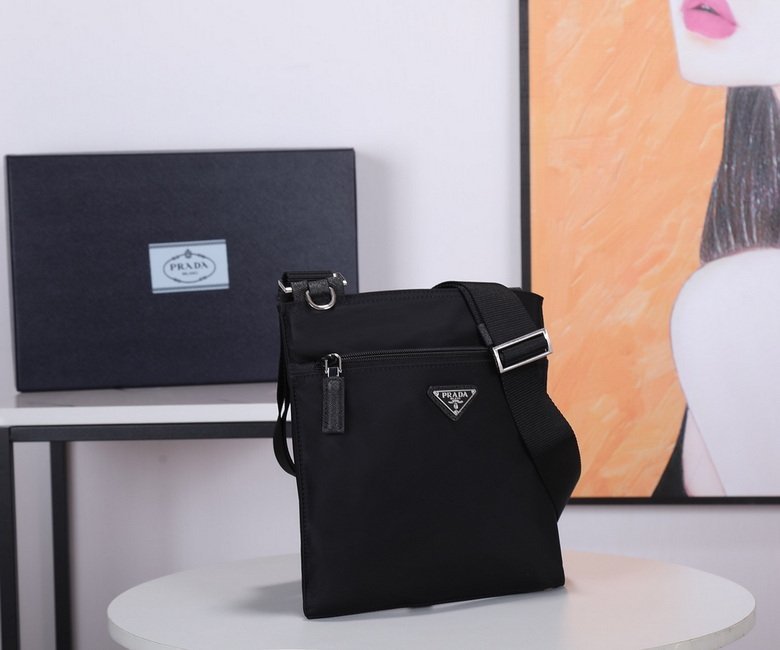 BOLSO MESSENGER PRADA - Imagen 2
