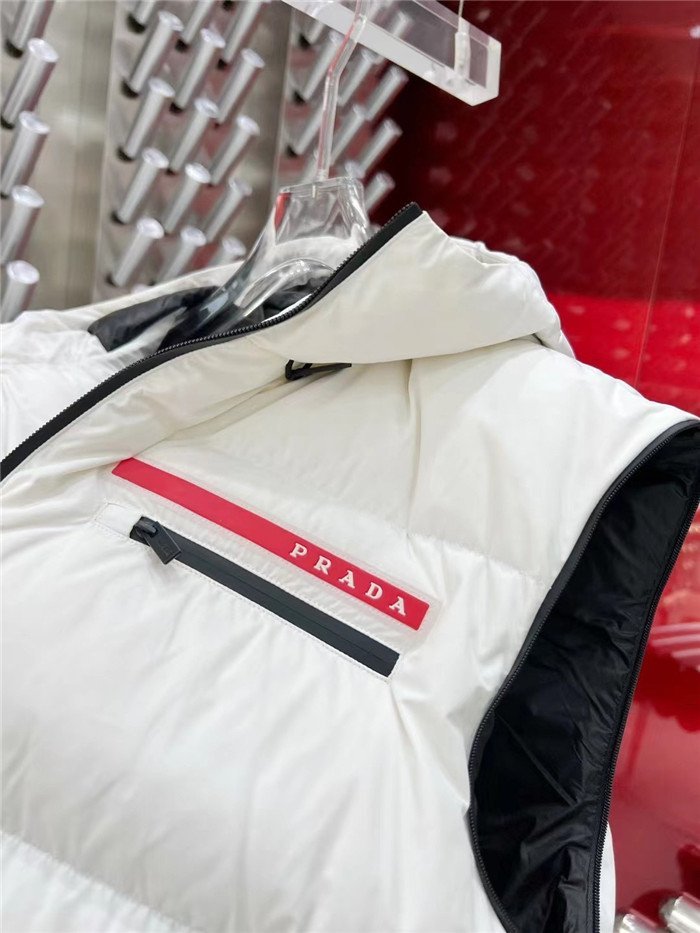 CHAQUETÓN PRADA - Imagen 12