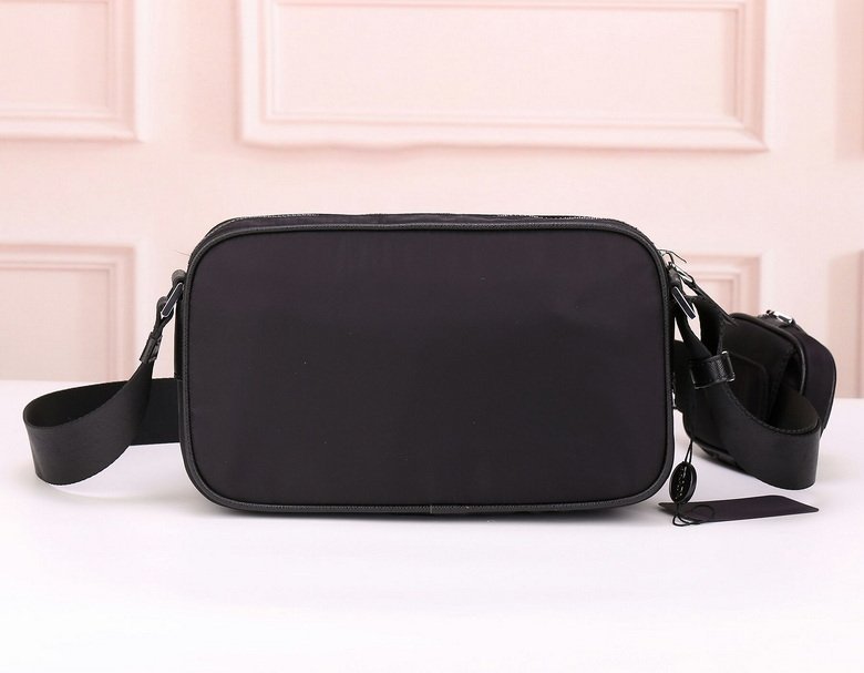 BOLSO MESSENGER PRADA - Imagen 9