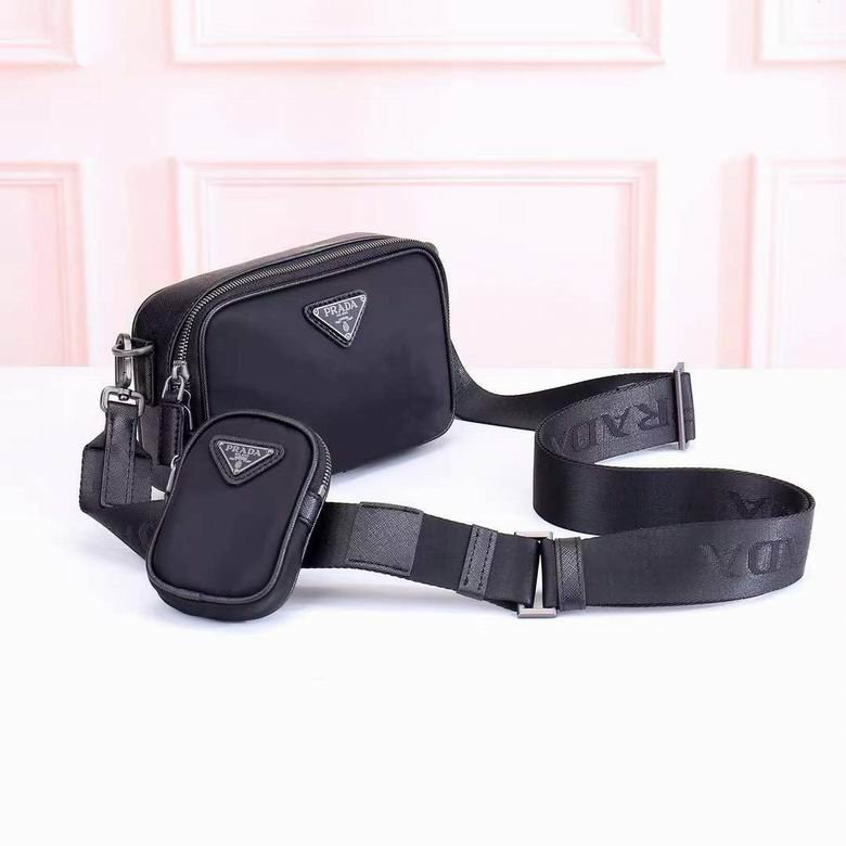 BOLSO MESSENGER PRADA - Imagen 2