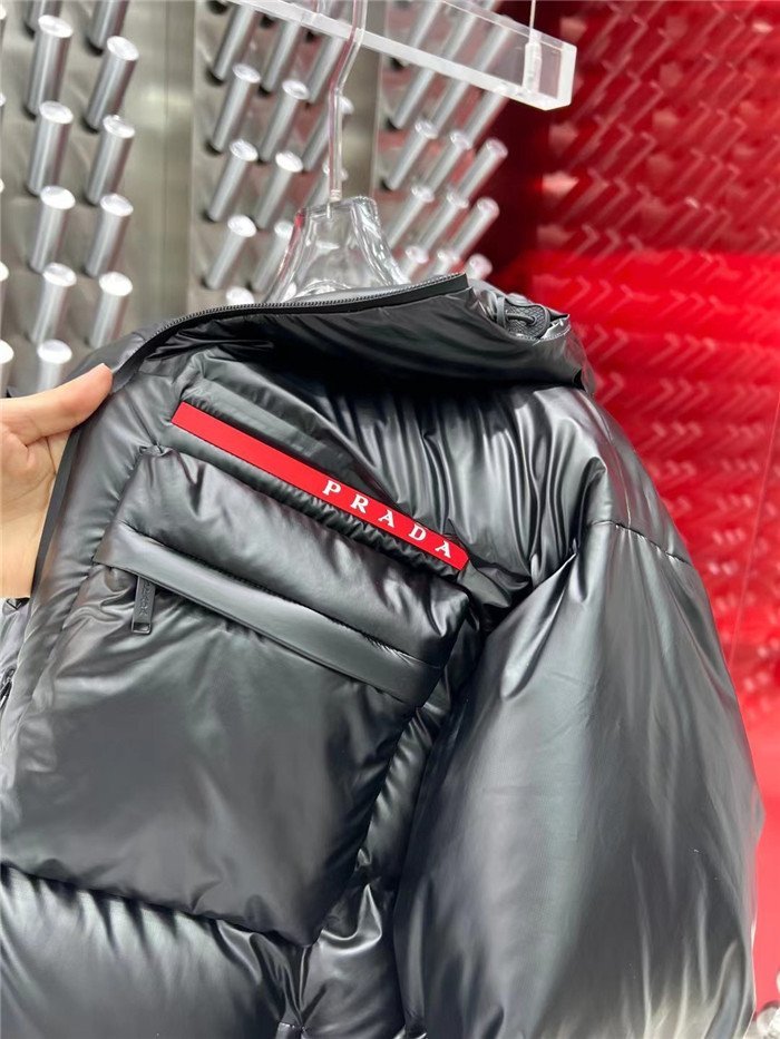 CHAQUETÓN PRADA - Imagen 6