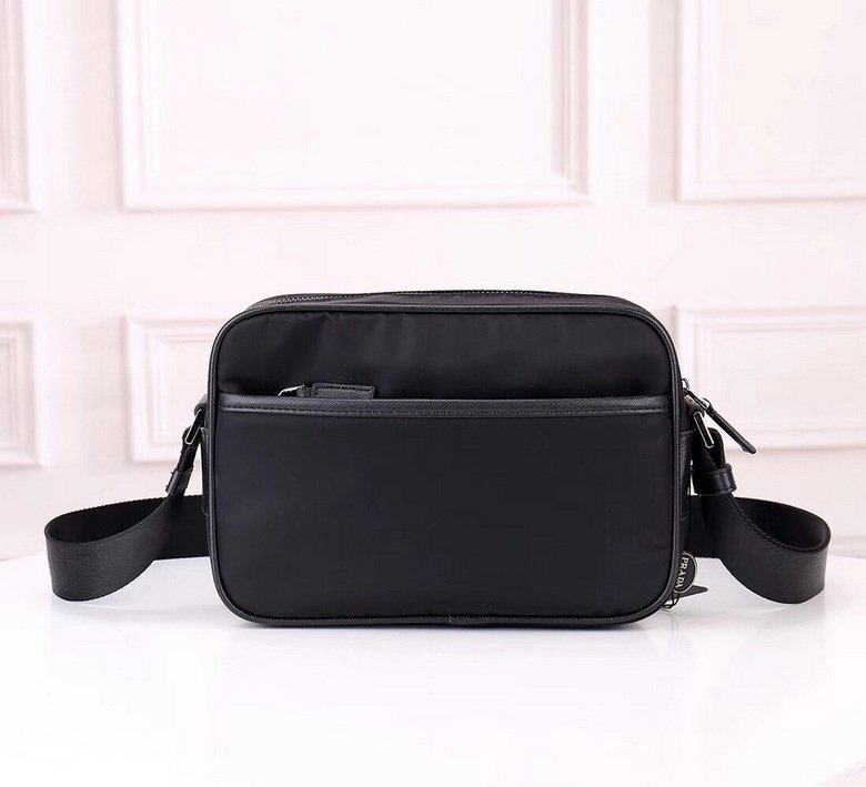 BOLSO MESSENGER PRADA - Imagen 9