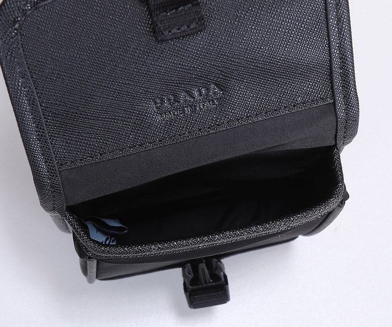 BOLSO MESSENGER PRADA - Imagen 6