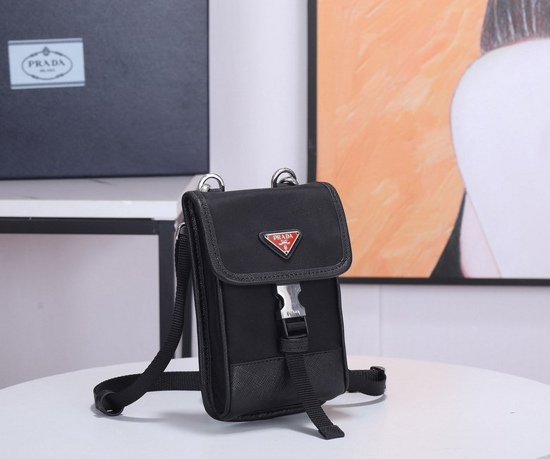 BOLSO MESSENGER PRADA - Imagen 3