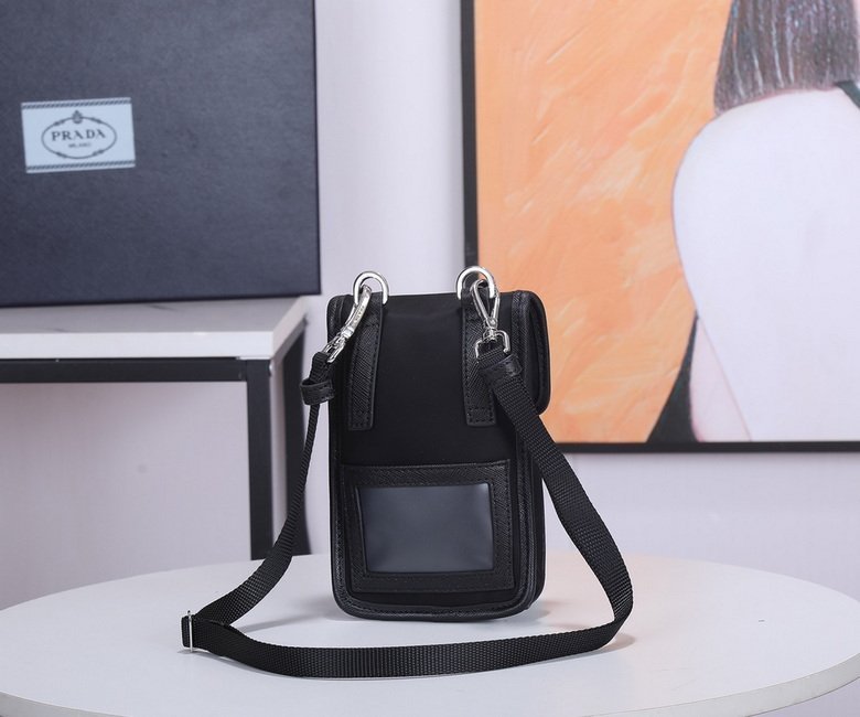 BOLSO MESSENGER PRADA - Imagen 4