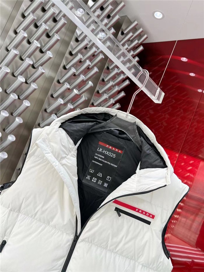 CHAQUETÓN PRADA - Imagen 11