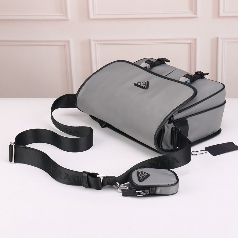 BOLSO MESSENGER PRADA - Imagen 7