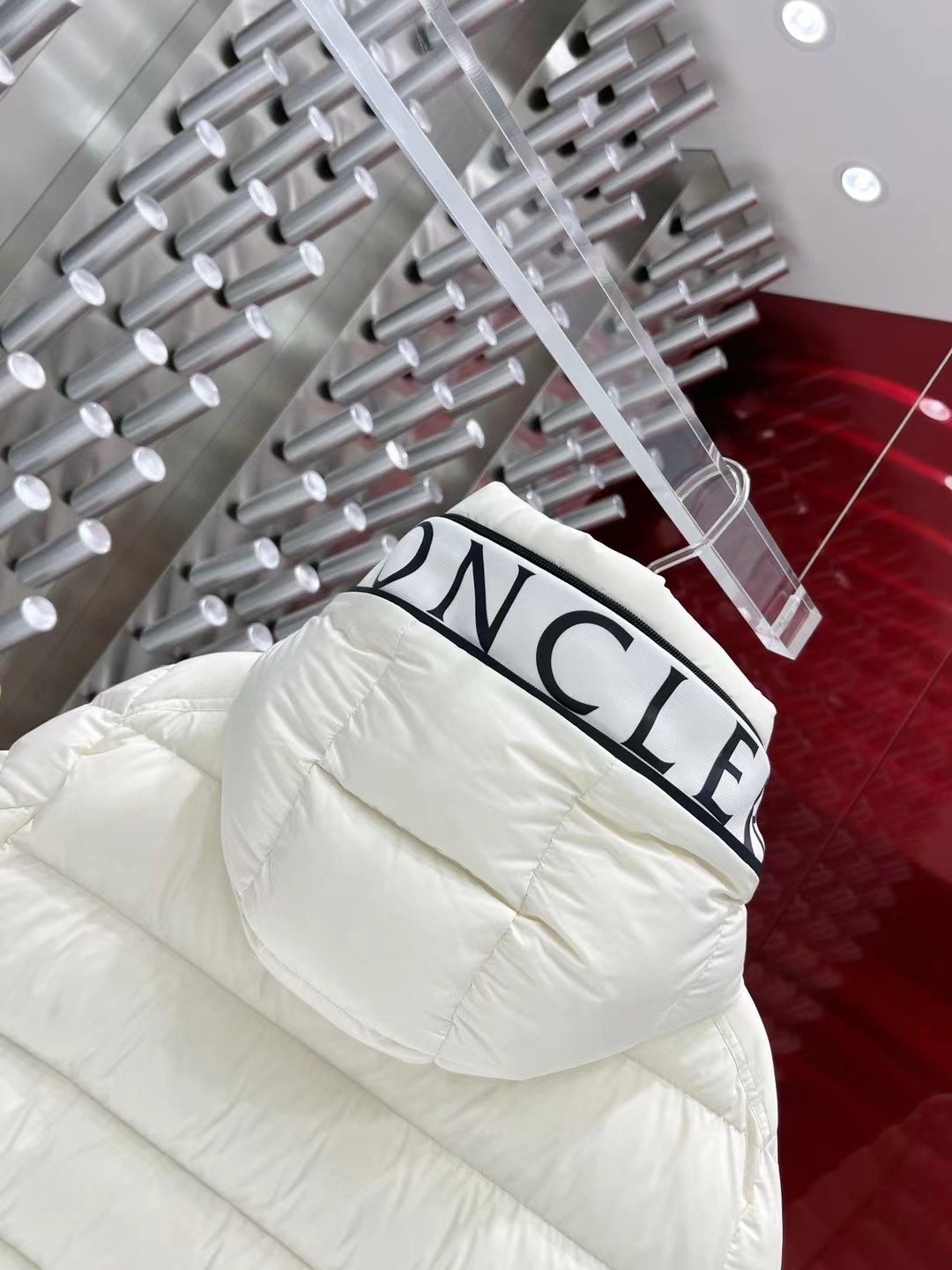 CHAQUETÓN MONCLER - Imagen 2