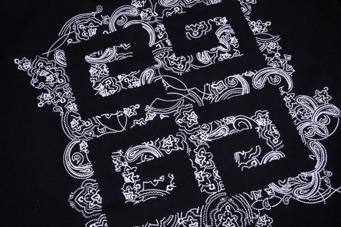 CAMISETA GIVENCHY - Imagen 3