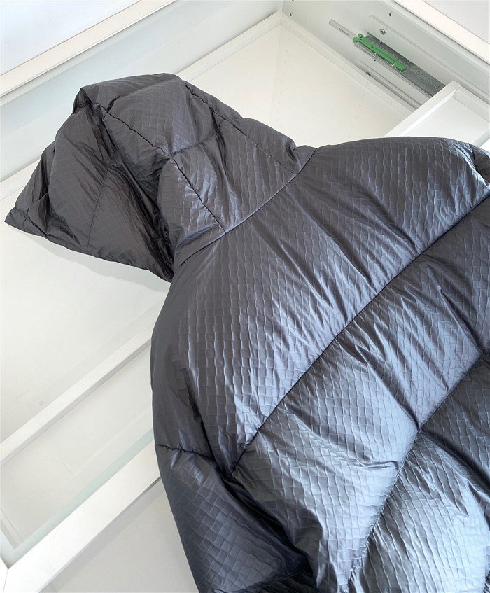 CHAQUETÓN PRADA - Imagen 2