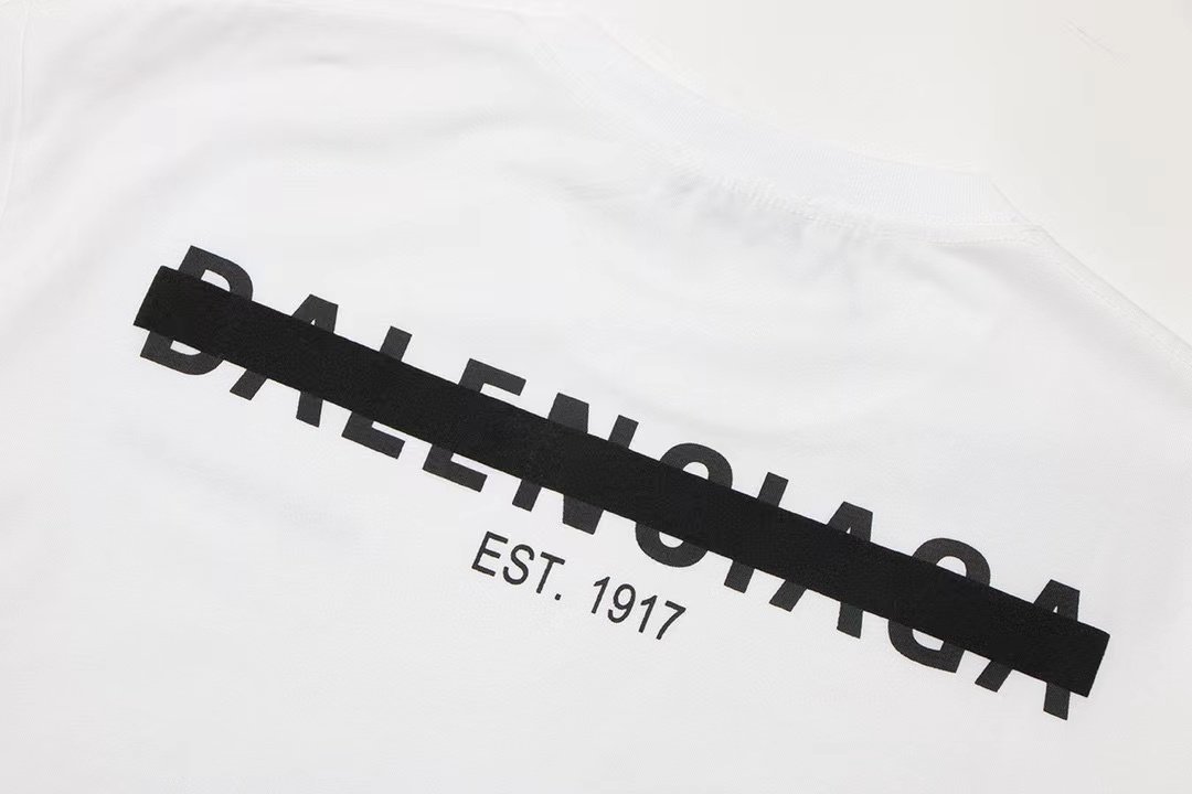 CAMISETA BALENCIAGA - Imagen 4