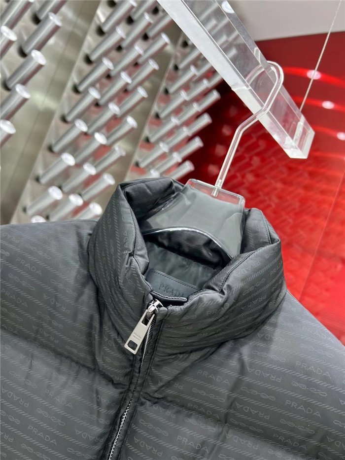 CHAQUETÓN PRADA - Imagen 8