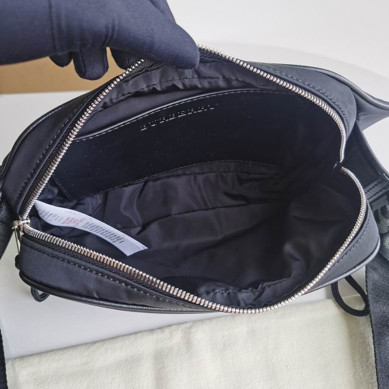 BOLSO BURBERRY - Imagen 4