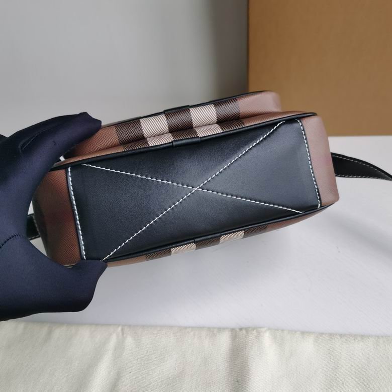 BOLSO BURBERRY - Imagen 3