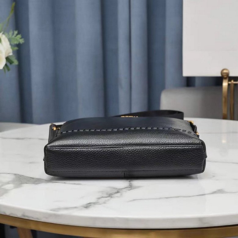 BOLSO MESSENGER PRADA - Imagen 3
