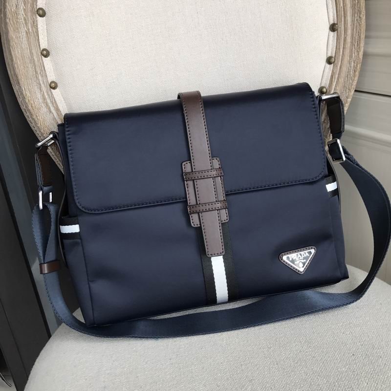 BOLSO MESSENGER PRADA - Imagen 8