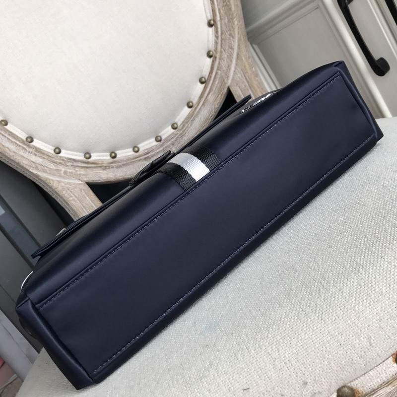 BOLSO MESSENGER PRADA - Imagen 3