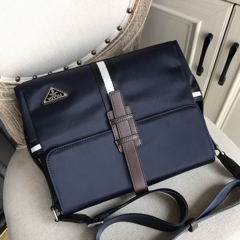 BOLSO MESSENGER PRADA - Imagen 2