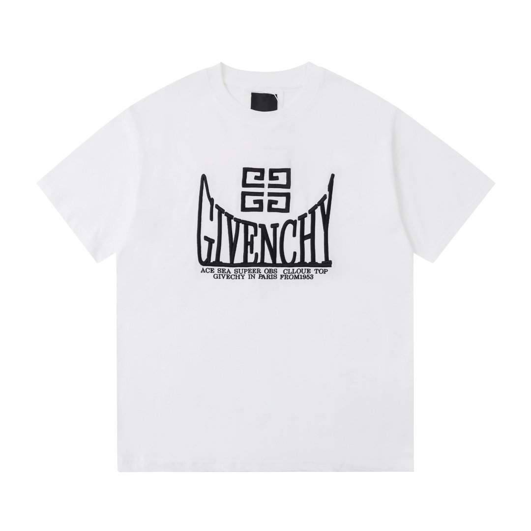 CAMISETA GIVENCHY