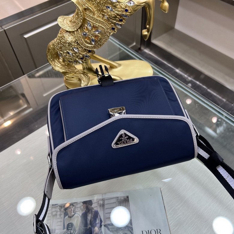 BOLSO MESSENGER PRADA - Imagen 3