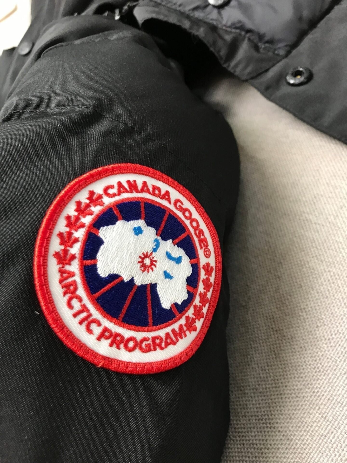 CHAQUETA CANADA GOOSE - Imagen 10