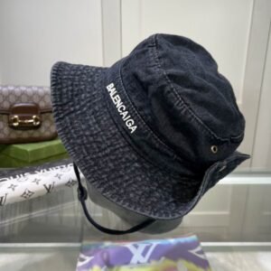 SOMBRERO BALENCIAGA