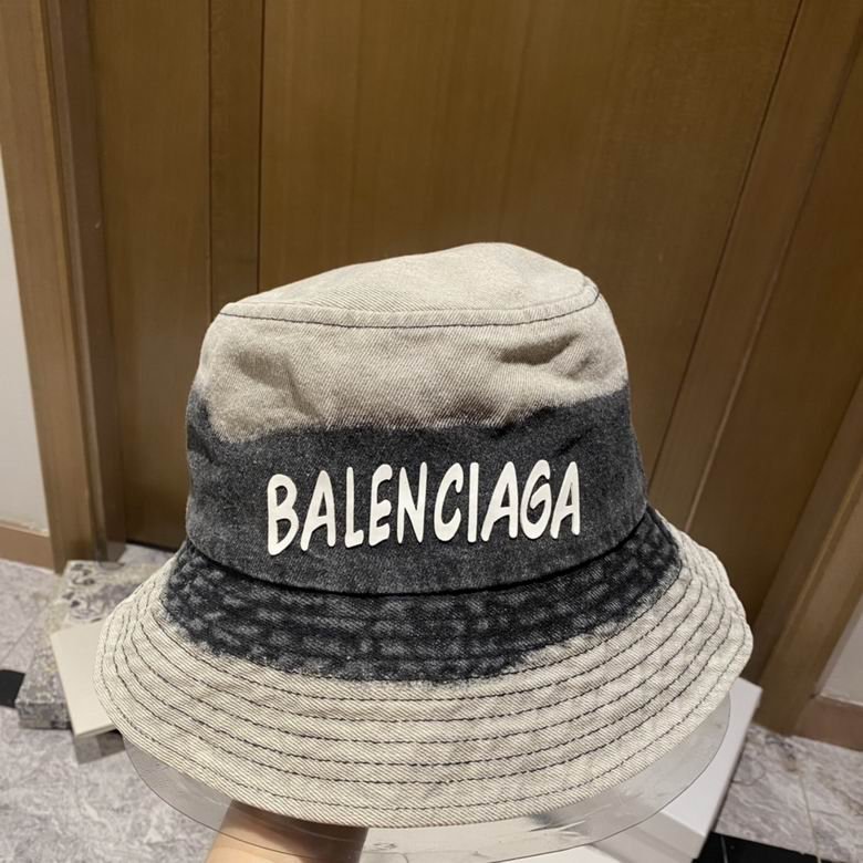 SOMBRERO BALENCIAGA