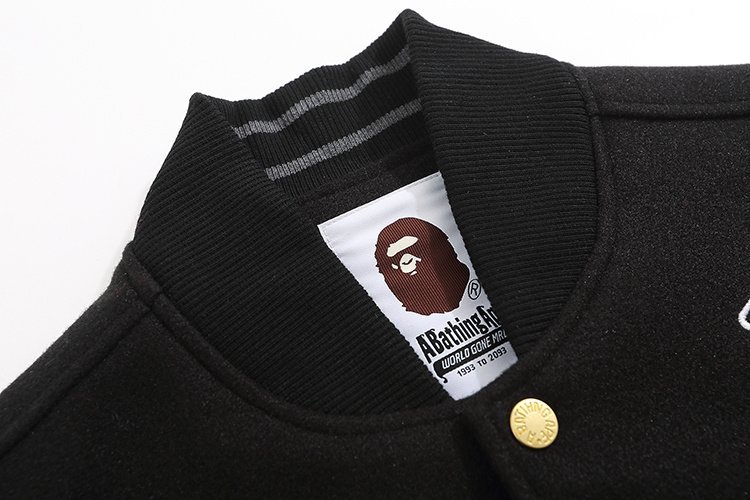 CHAQUETA BOMBER BAPE - Imagen 11