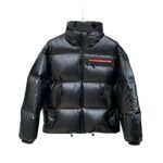 CHAQUETÓN PRADA