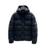 CHAQUETÓN PRADA