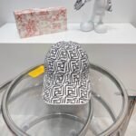GORRA FENDI