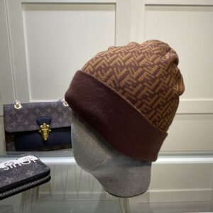 GORRO FENDI